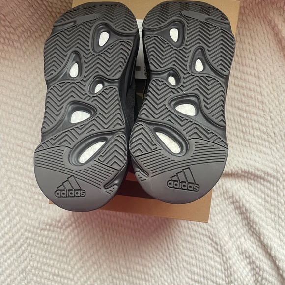 Yeezy 700 vanta - Picture 7 of 8